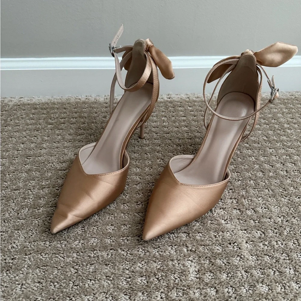 Pointed-Toe Satin Heels in Soft Gold - Picture 1 of 4